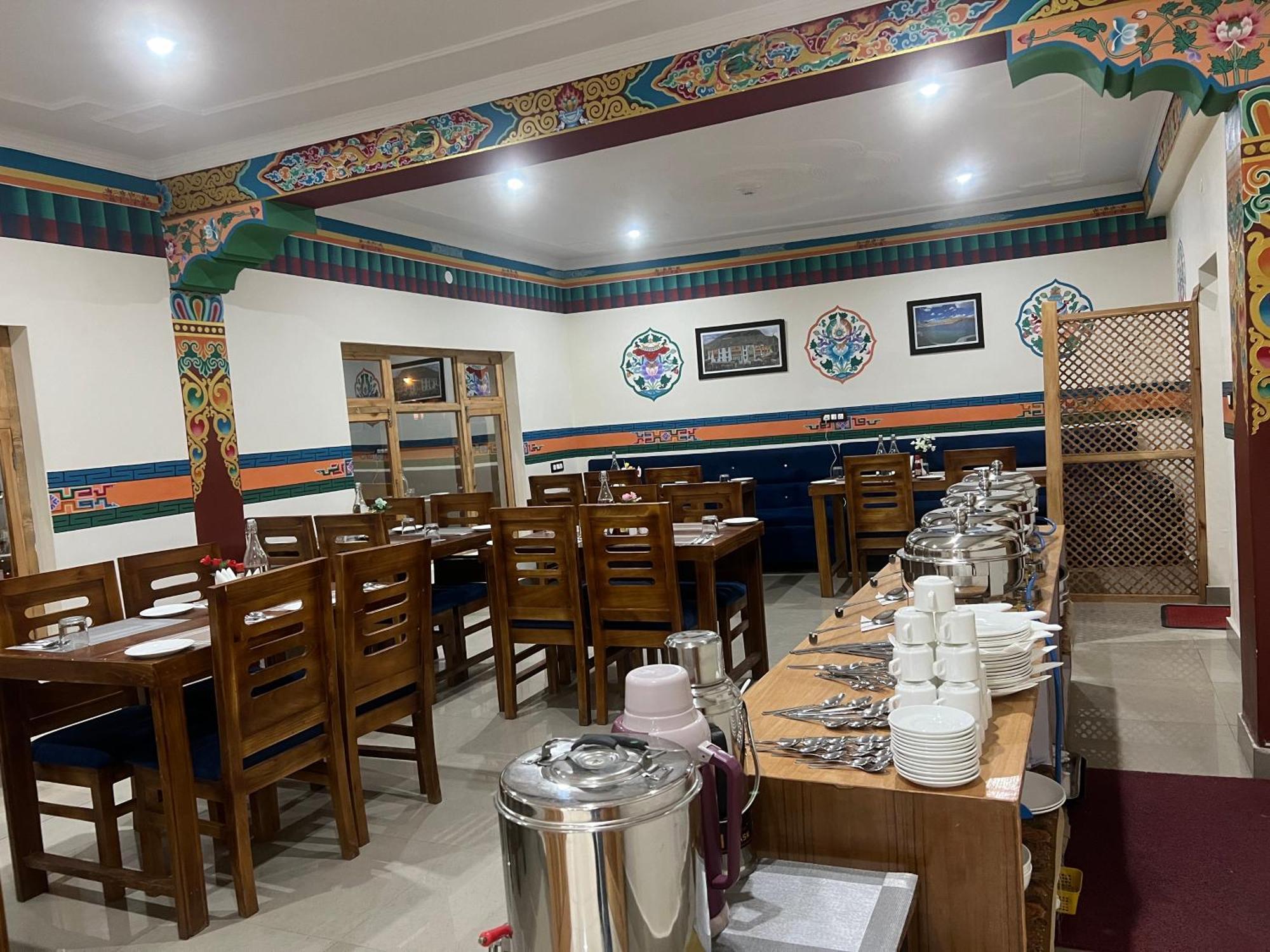 The Nangsay Hotel Leh Luaran gambar