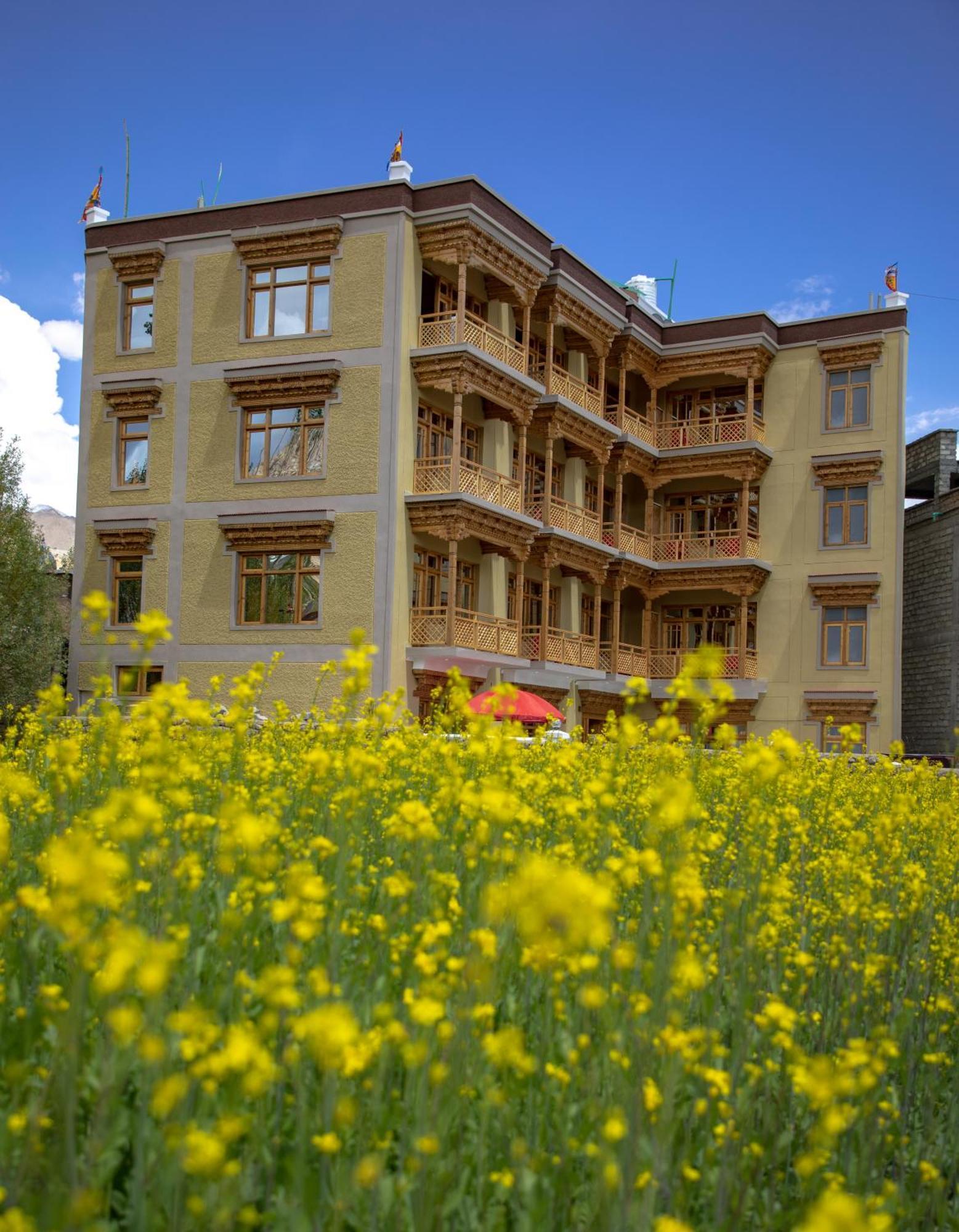 The Nangsay Hotel Leh Luaran gambar
